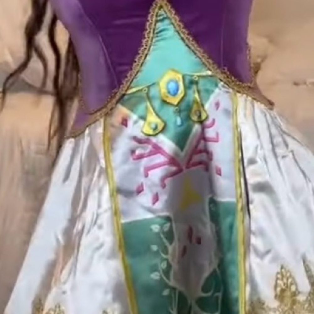 Dolls Kill Virtual Princess Zelda Nintendo Costume NWT Size Small - Picture 7 of 8